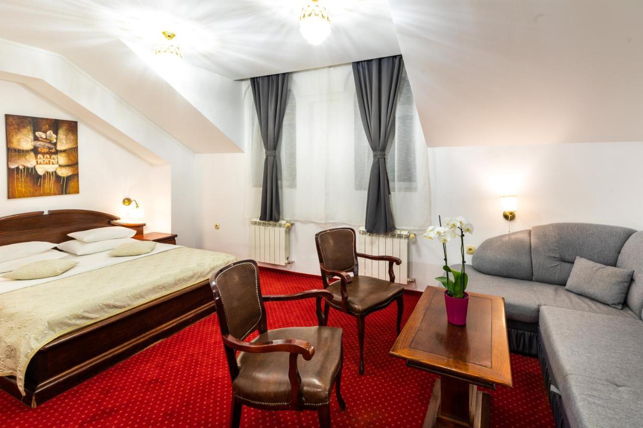 Garni Hotel Royal Crown Subotica Buitenkant foto